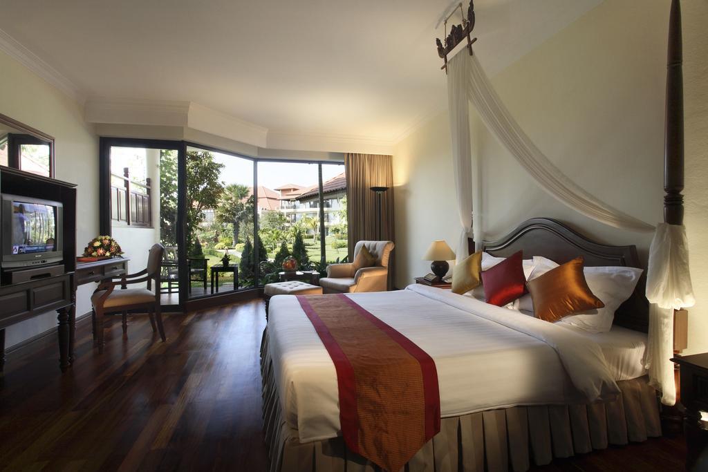 Palace Residence&Villa Siem Reap Esterno foto